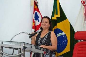 Foto - Entrega Título Cidadão Farturense ao Padre Blener Domingues