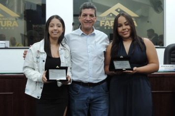 Foto - Sessão Solene - Entrega da Medalha Professora Rose 2025