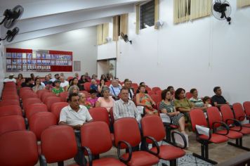 Foto - Sessão Solene - Entrega de Certificados aos Servidores Aposentados