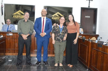 Foto - Sessão Solene - Entrega de Medalhas Prêmio Aluno Bom de Nota 2025
