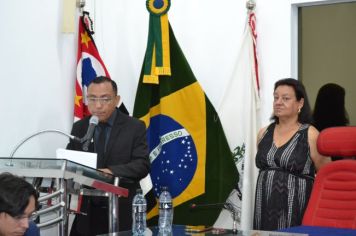 Foto - Entrega Título Cidadão Farturense ao Padre Blener Domingues