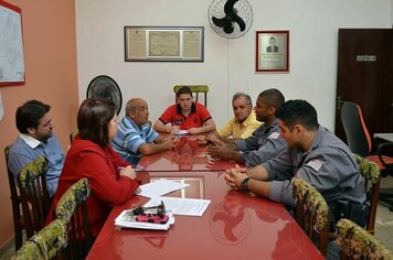 Comissão de Estudos sobre a Represa de Chavantes se reúne com a Polícia Ambiental na Câmara de Fartu