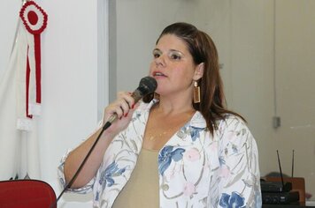 Vereadora reivindica melhorias na pavimentação do Bairro São Caetano